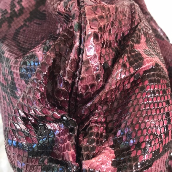 Vintage Authentic 💯% Gucci Purple Python Hysteria Hobo - Picture 8 of 8